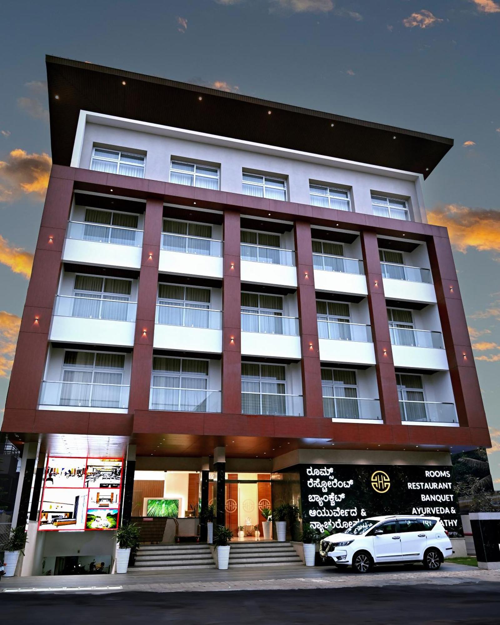 Highland Hotel Bangalore Eksteriør bilde
