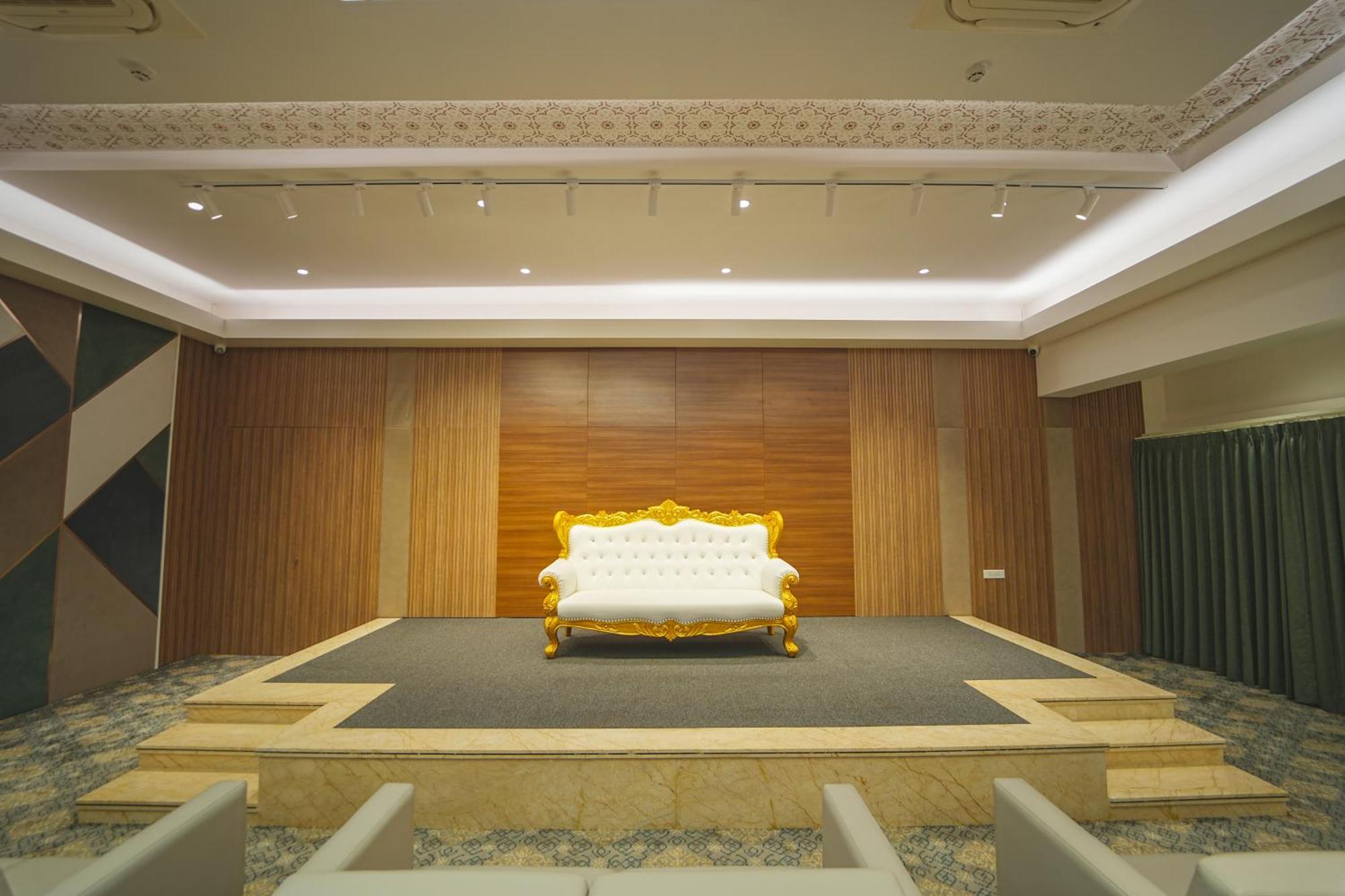 Highland Hotel Bangalore Eksteriør bilde
